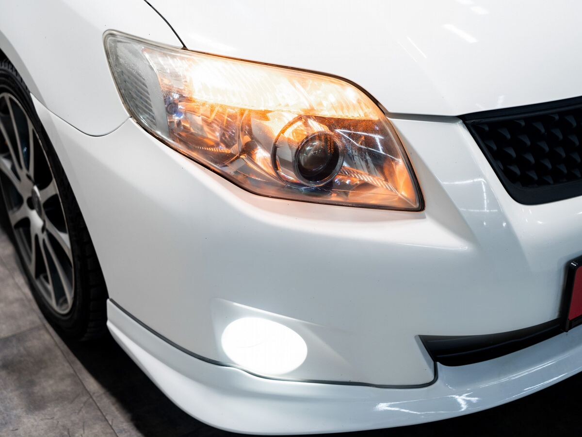 Toyota Corolla Fielder 2011 - фото автомобиля