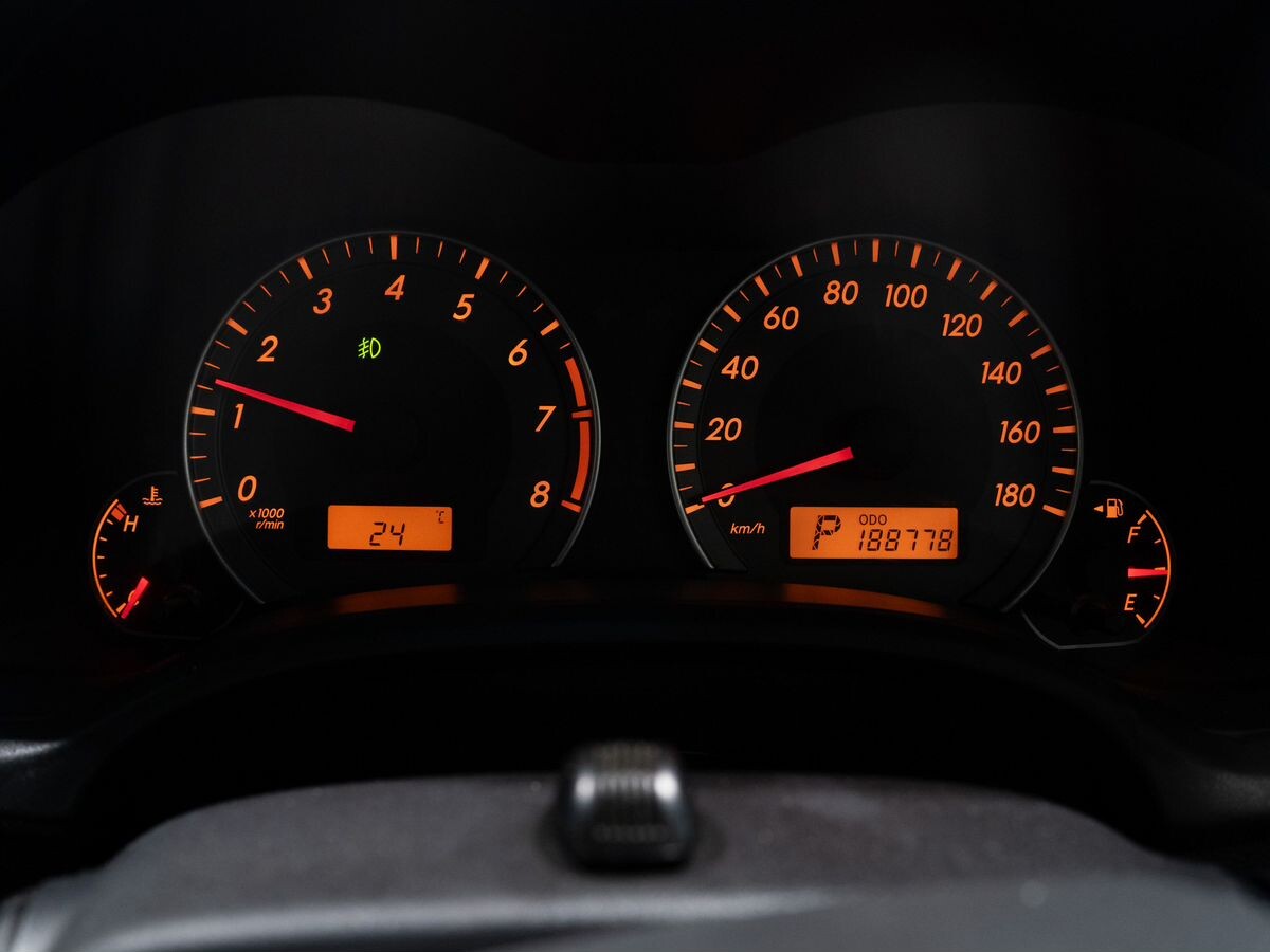 Toyota Corolla Fielder 2011 - фото автомобиля