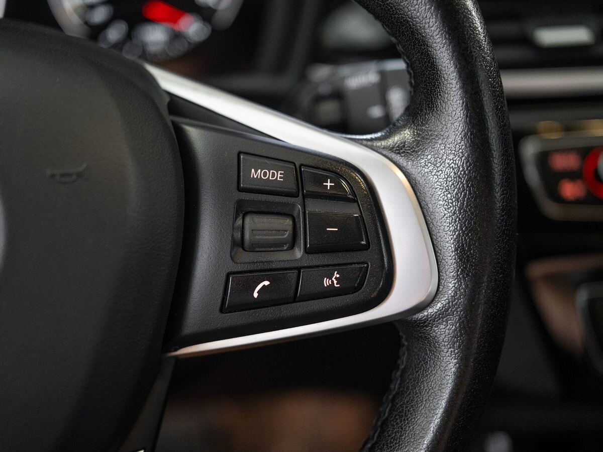 BMW X1 2021 - фото автомобиля