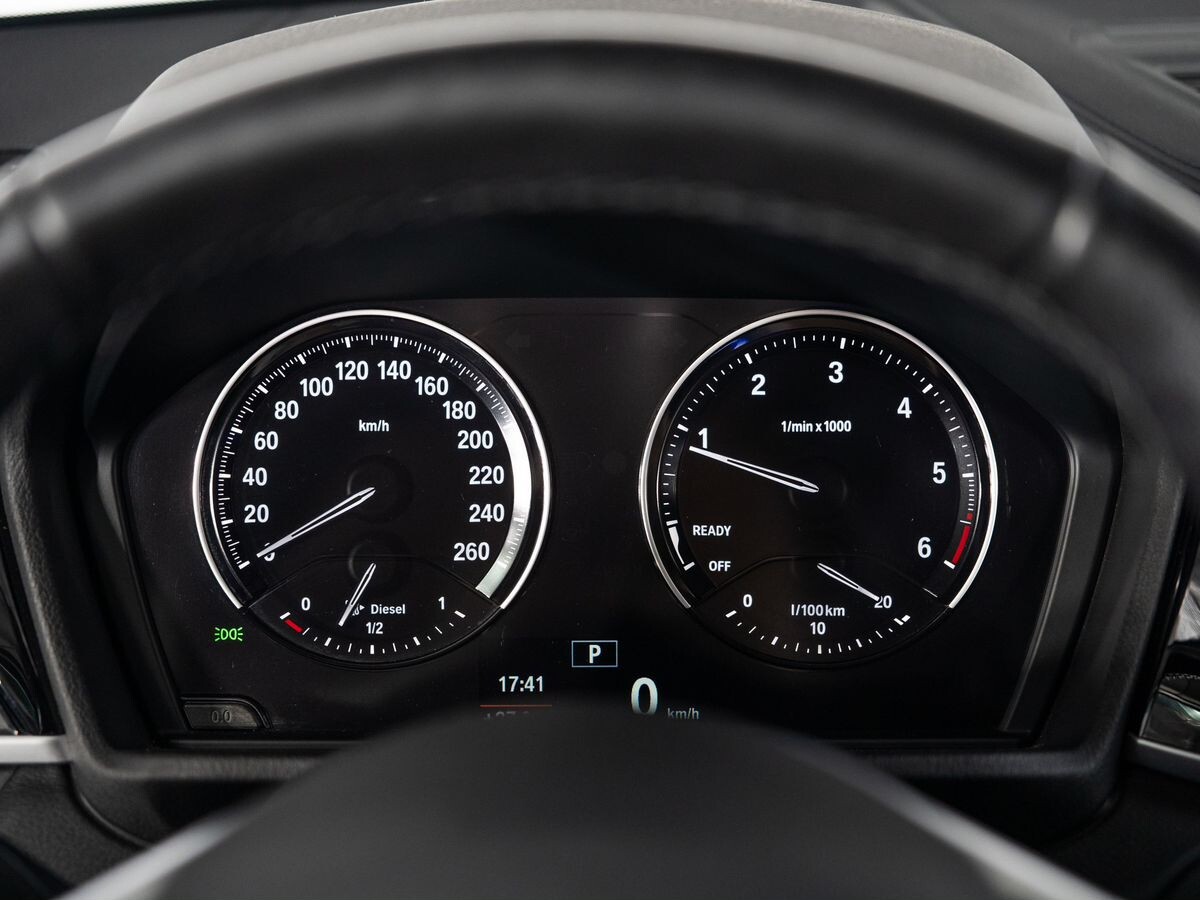 BMW X1 2021 - фото автомобиля