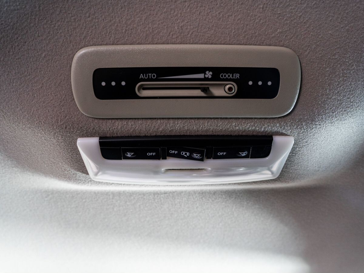 Nissan Serena 2017 - фото автомобиля