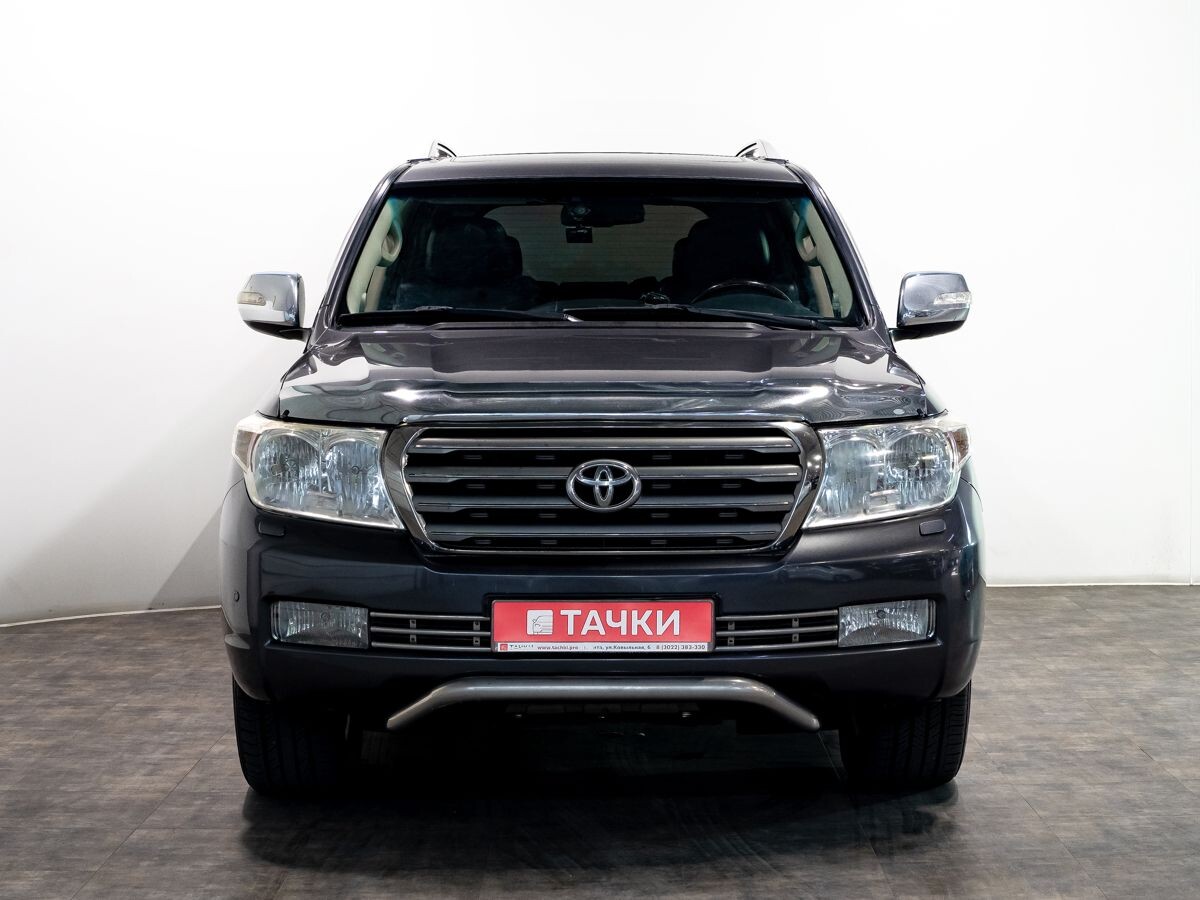 Toyota Land Cruiser 2011 - фото автомобиля