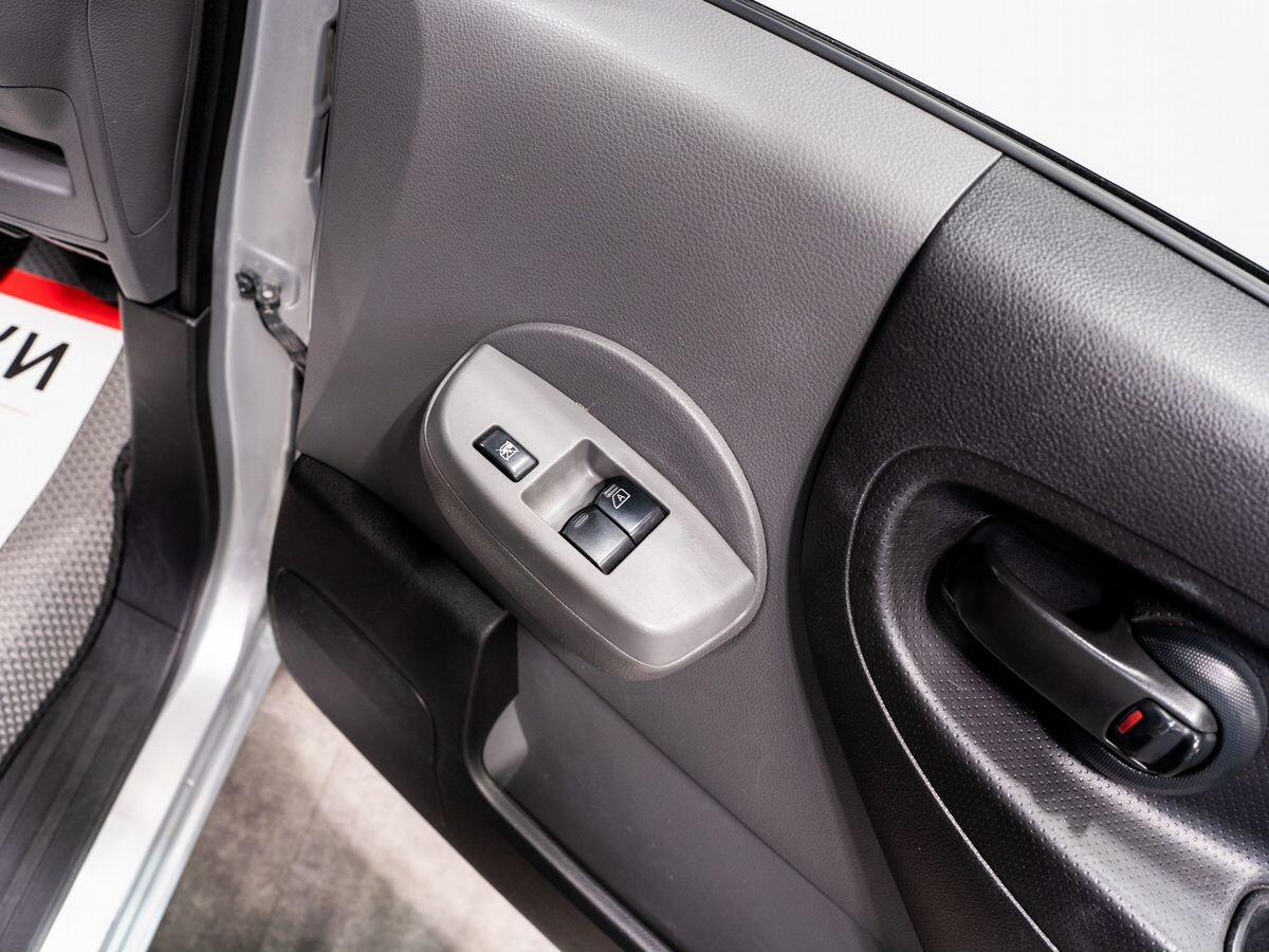 Nissan NV200 2014 - фото автомобиля