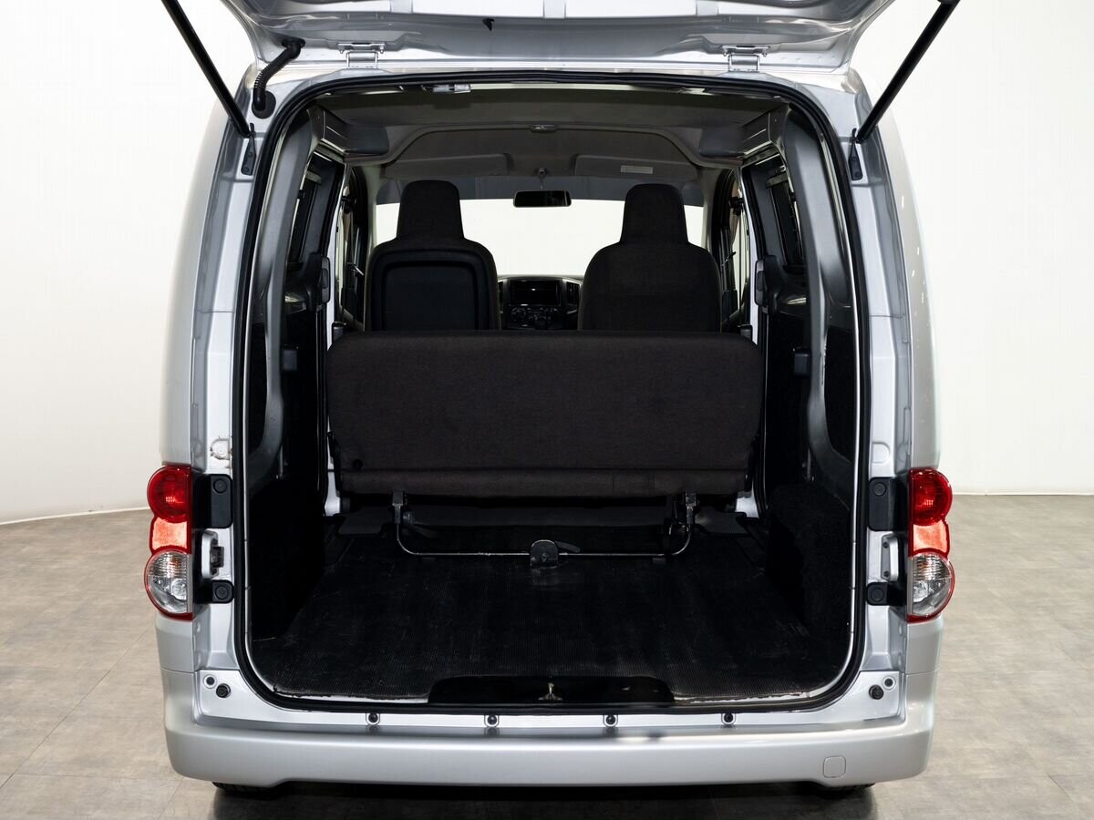 Nissan NV200 2014 - фото автомобиля