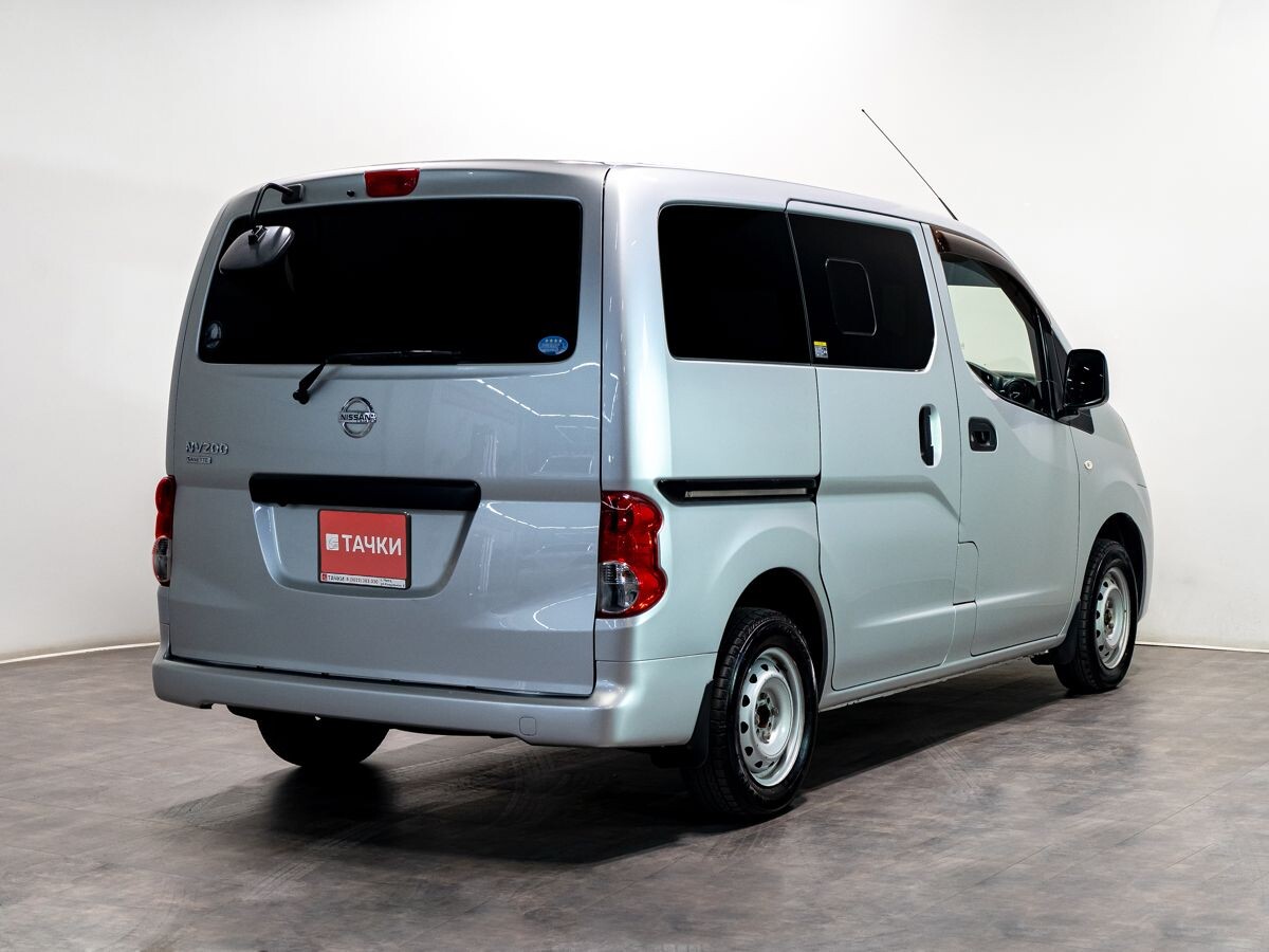 Nissan NV200 2014 - фото автомобиля