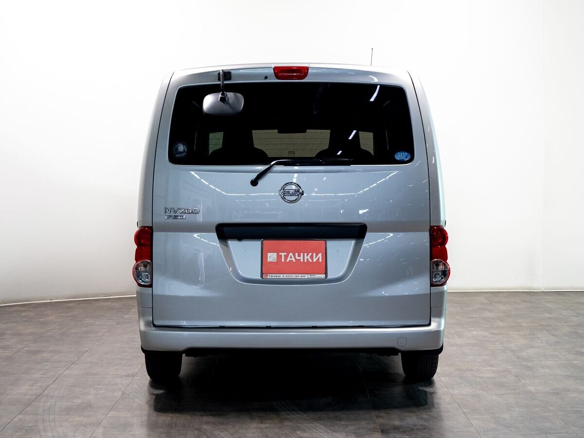Nissan NV200 2014 - фото автомобиля