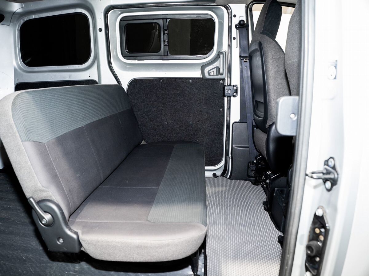 Nissan NV200 2014 - фото автомобиля