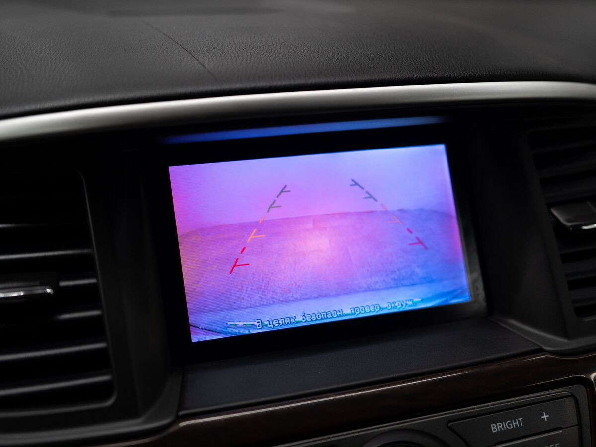 Nissan Pathfinder 2015 - фото автомобиля