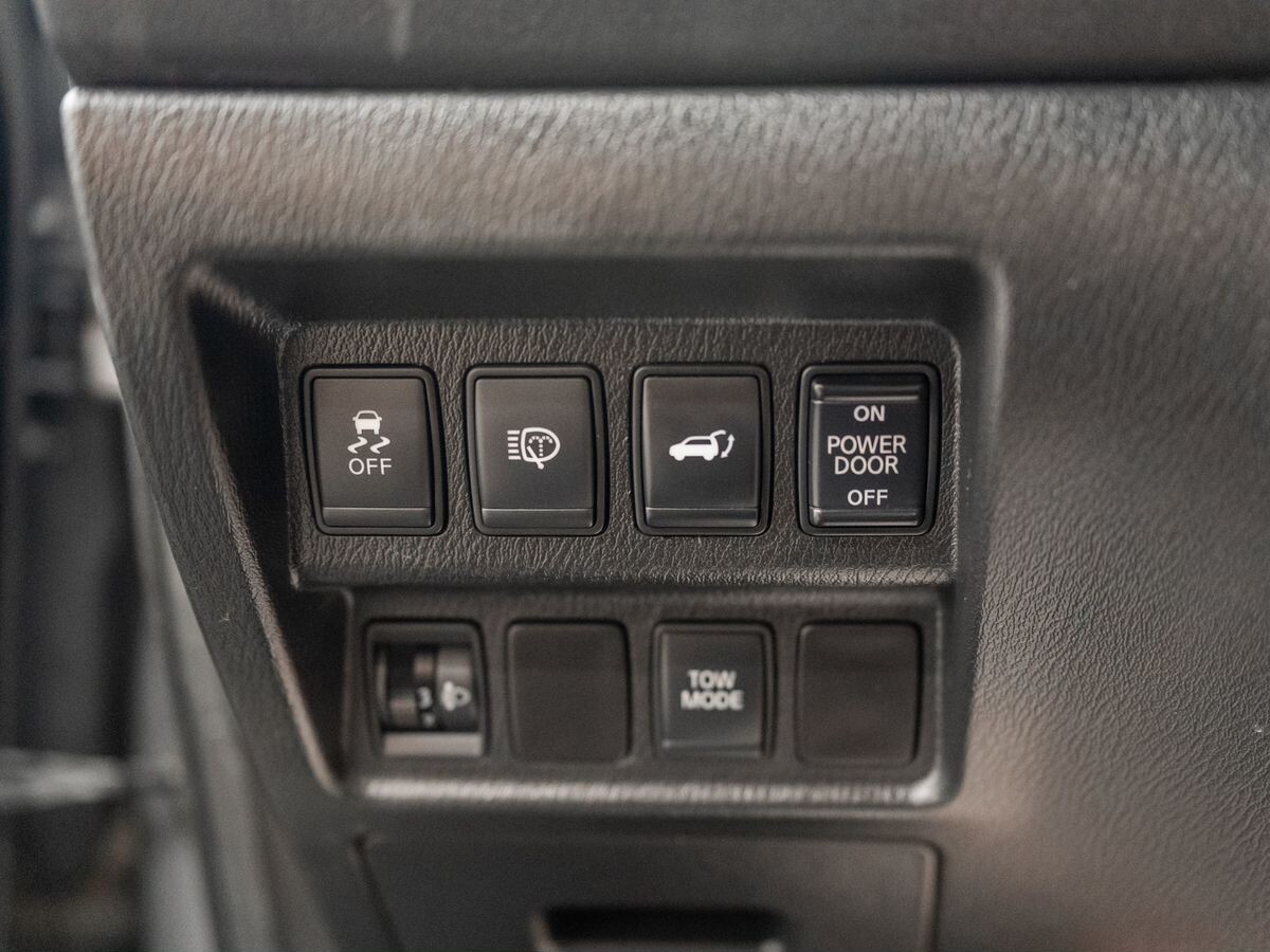 Nissan Pathfinder 2015 - фото автомобиля
