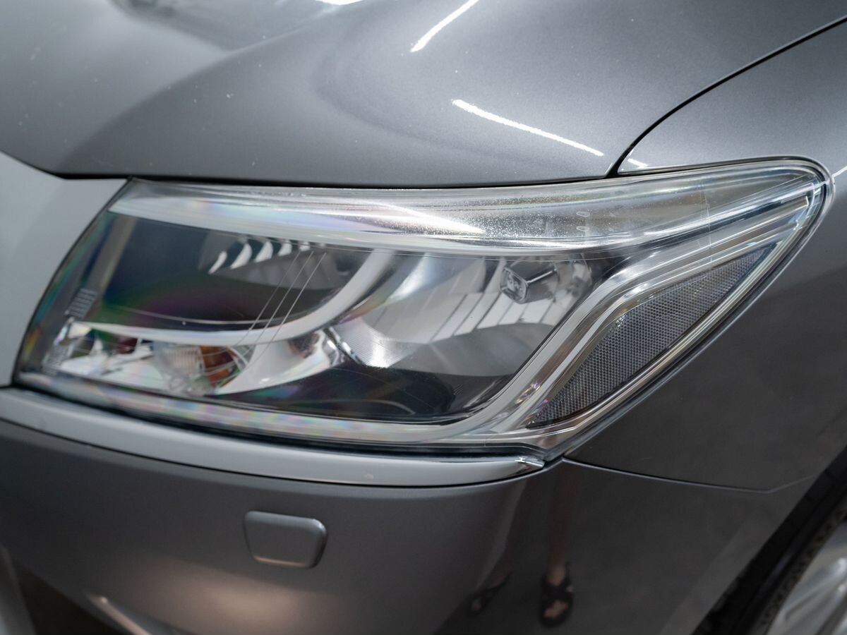 Nissan Pathfinder 2015 - фото автомобиля