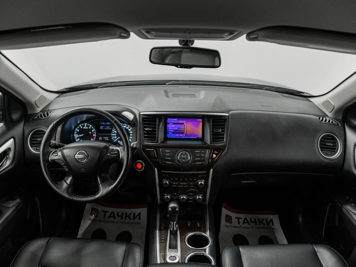 Nissan Pathfinder 2015 - фото автомобиля
