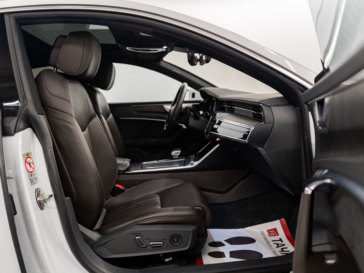 Audi A7 2020 - фото автомобиля