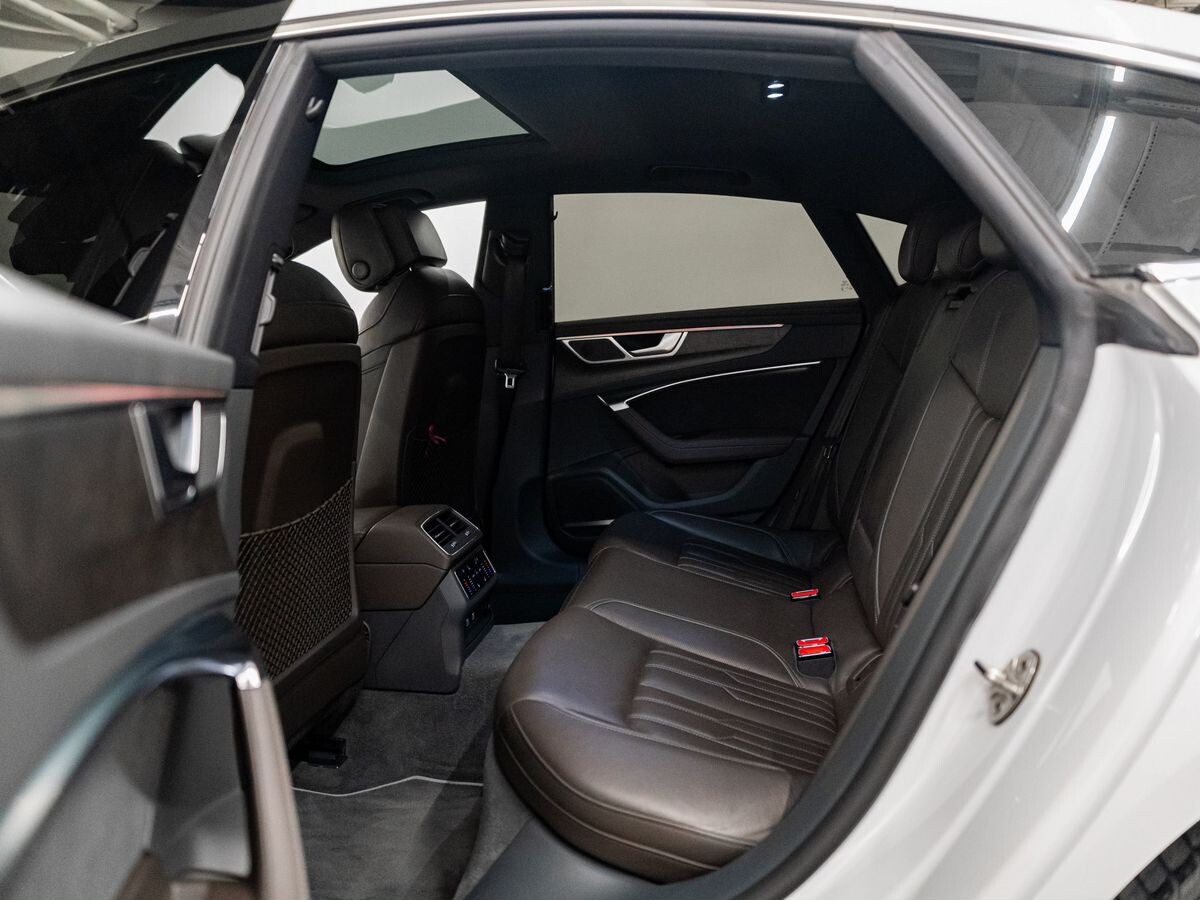 Audi A7 2020 - фото автомобиля