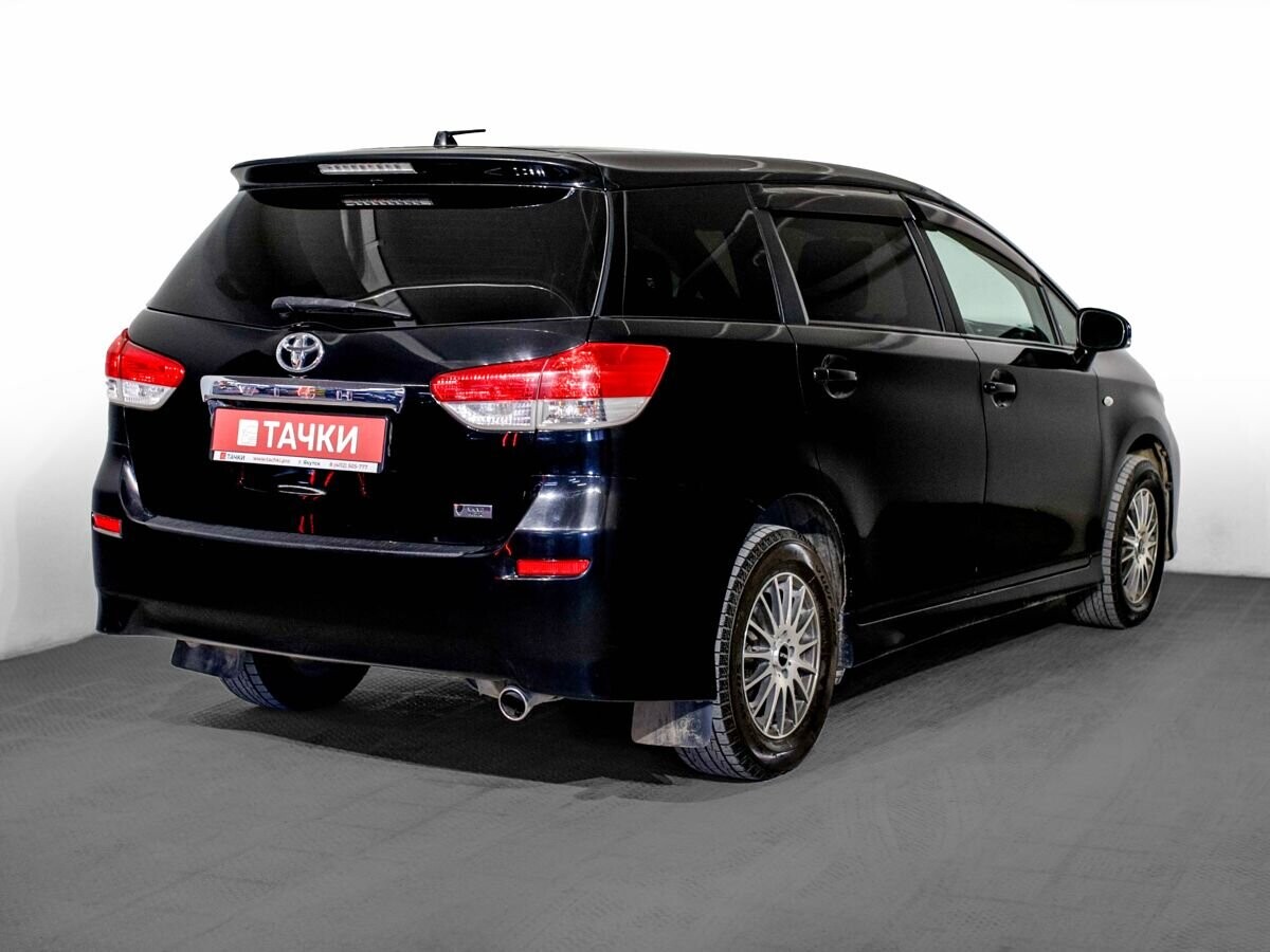 Toyota Wish 2011 - фото автомобиля