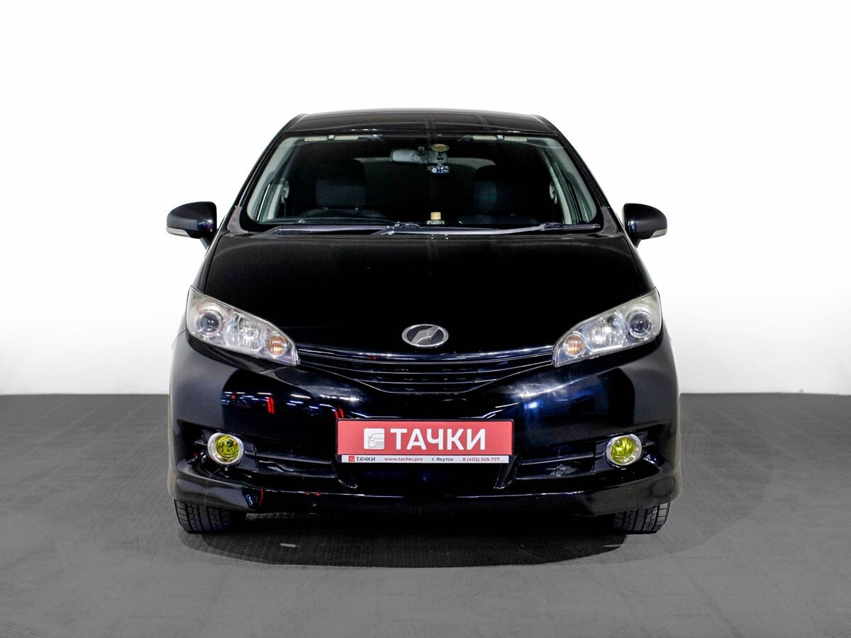 Toyota Wish 2011 - фото автомобиля
