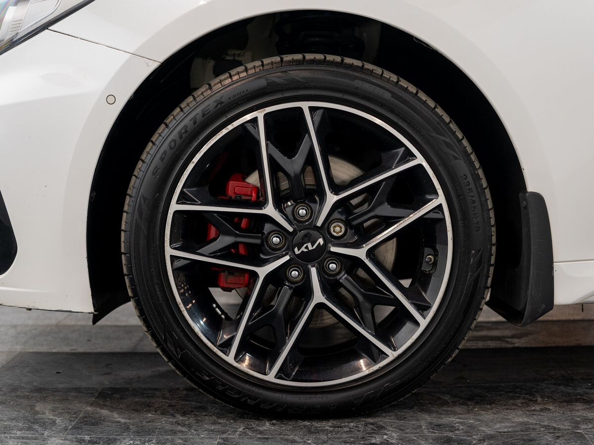 Kia Optima 2019 - фото автомобиля