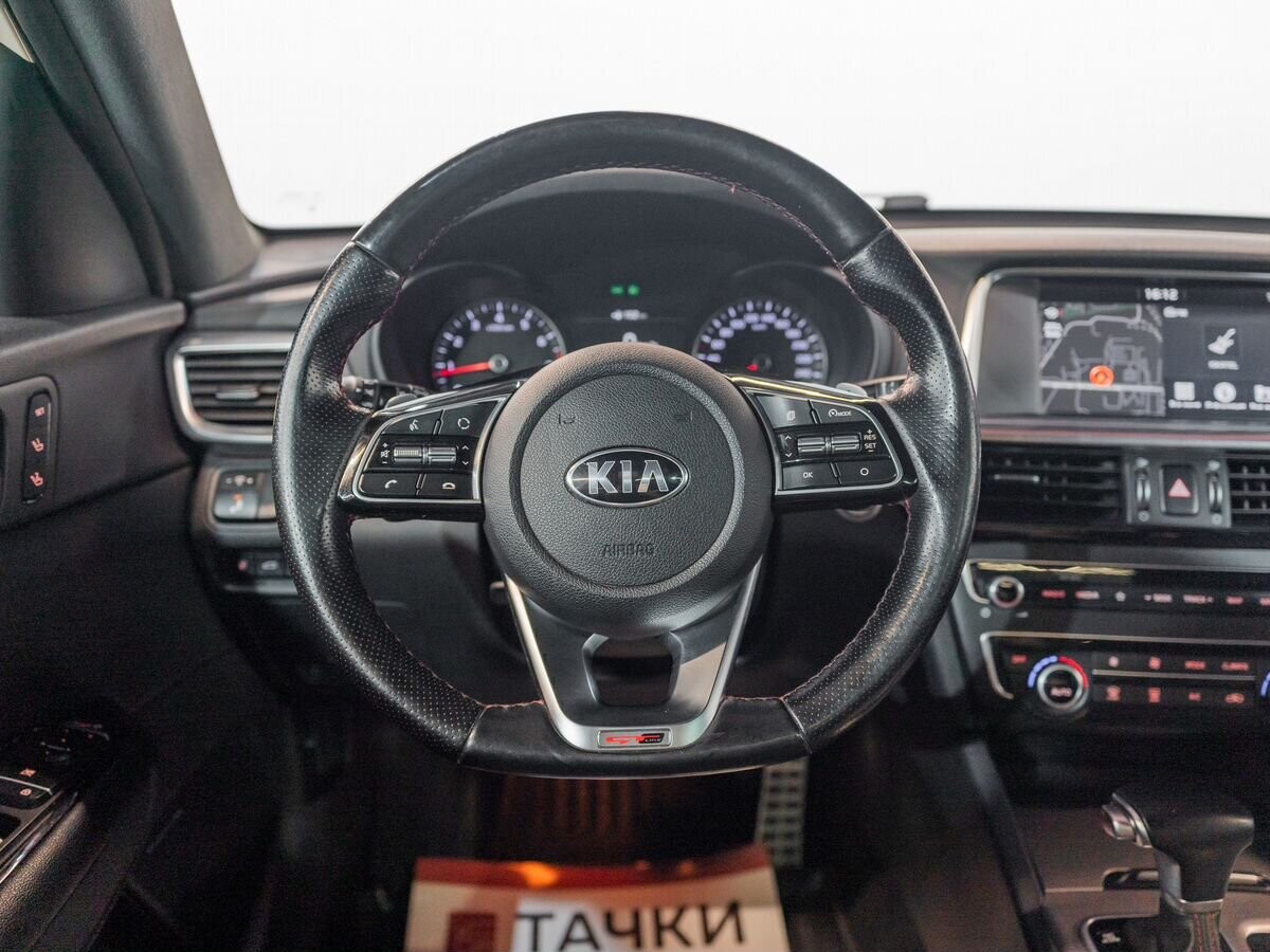 Kia Optima 2019 - фото автомобиля