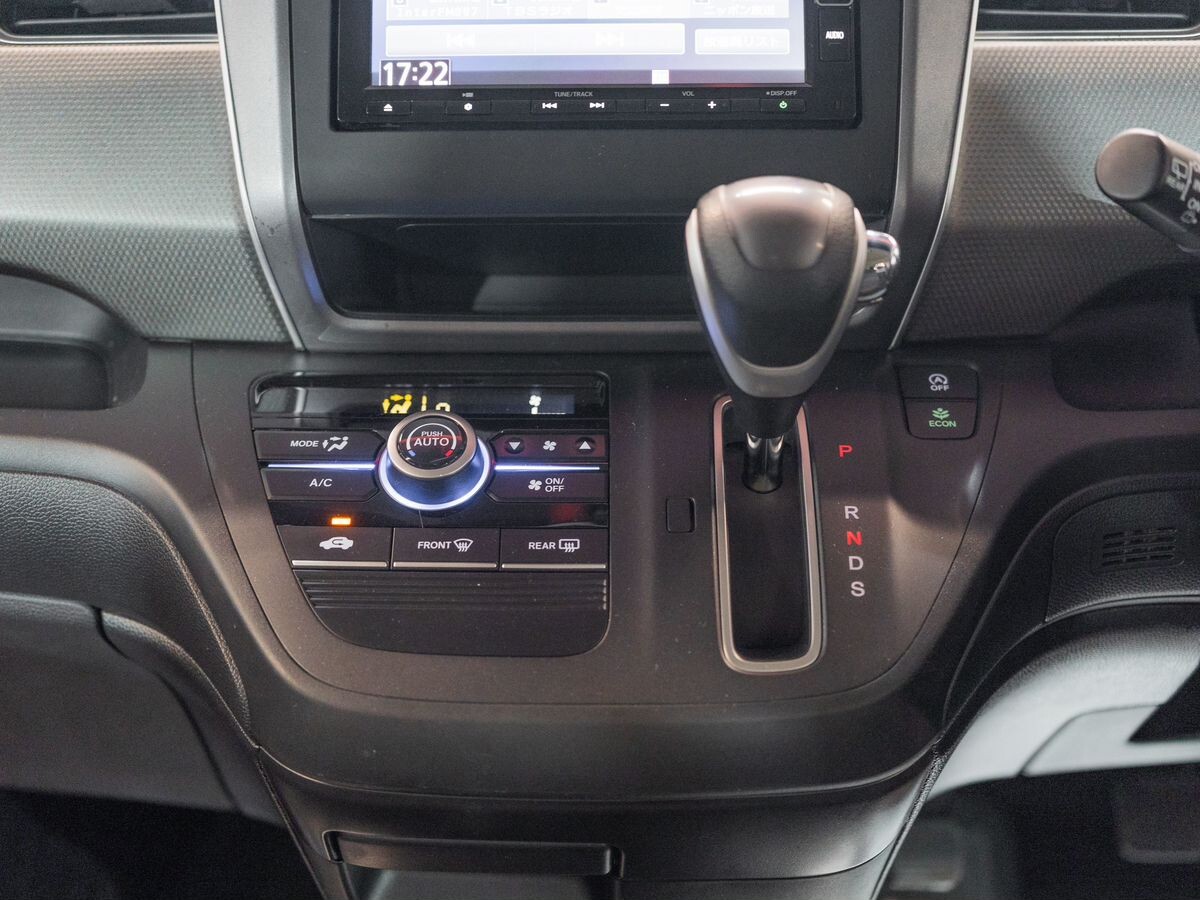 Honda Freed+ 2018 - фото автомобиля