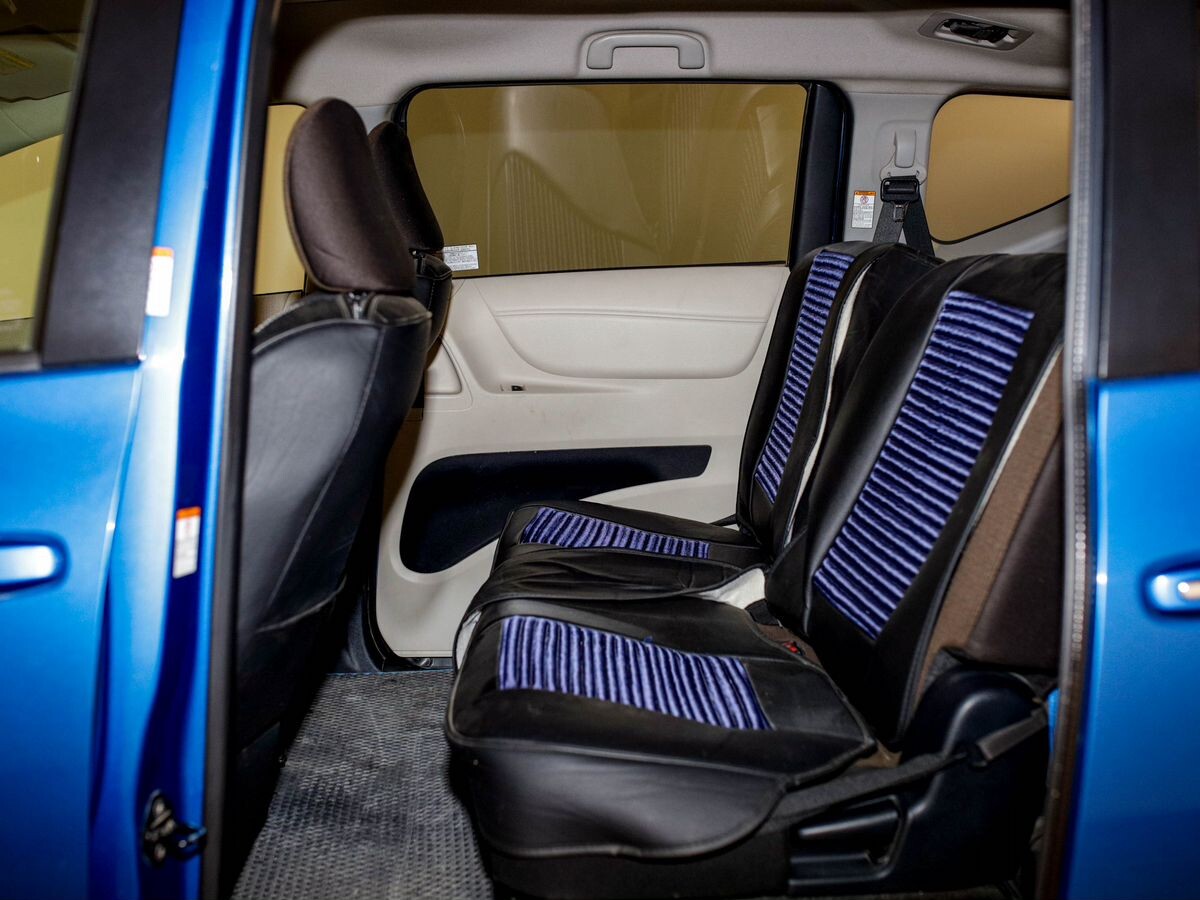 Toyota Sienta 2017 - фото автомобиля