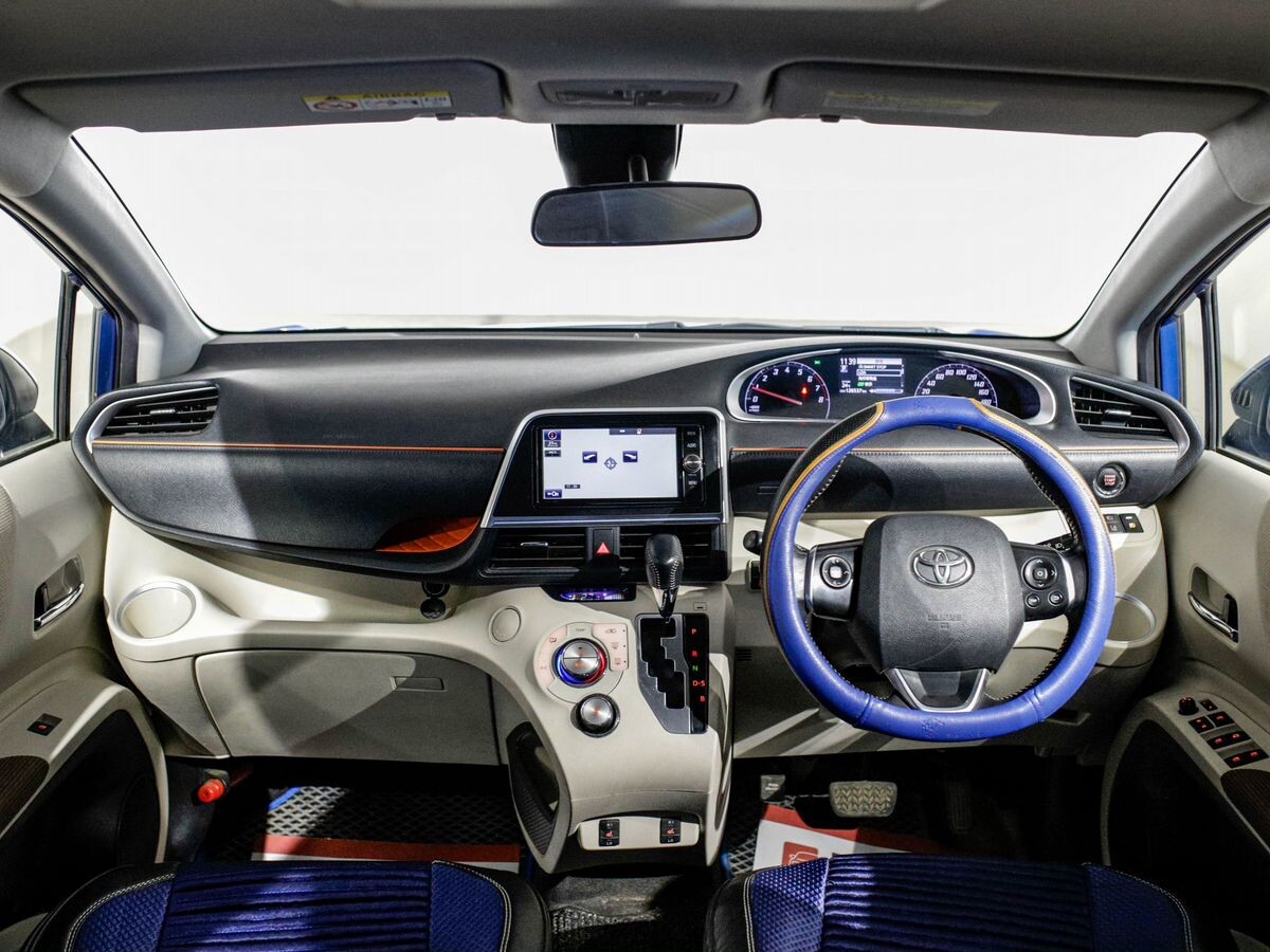 Toyota Sienta 2017 - фото автомобиля