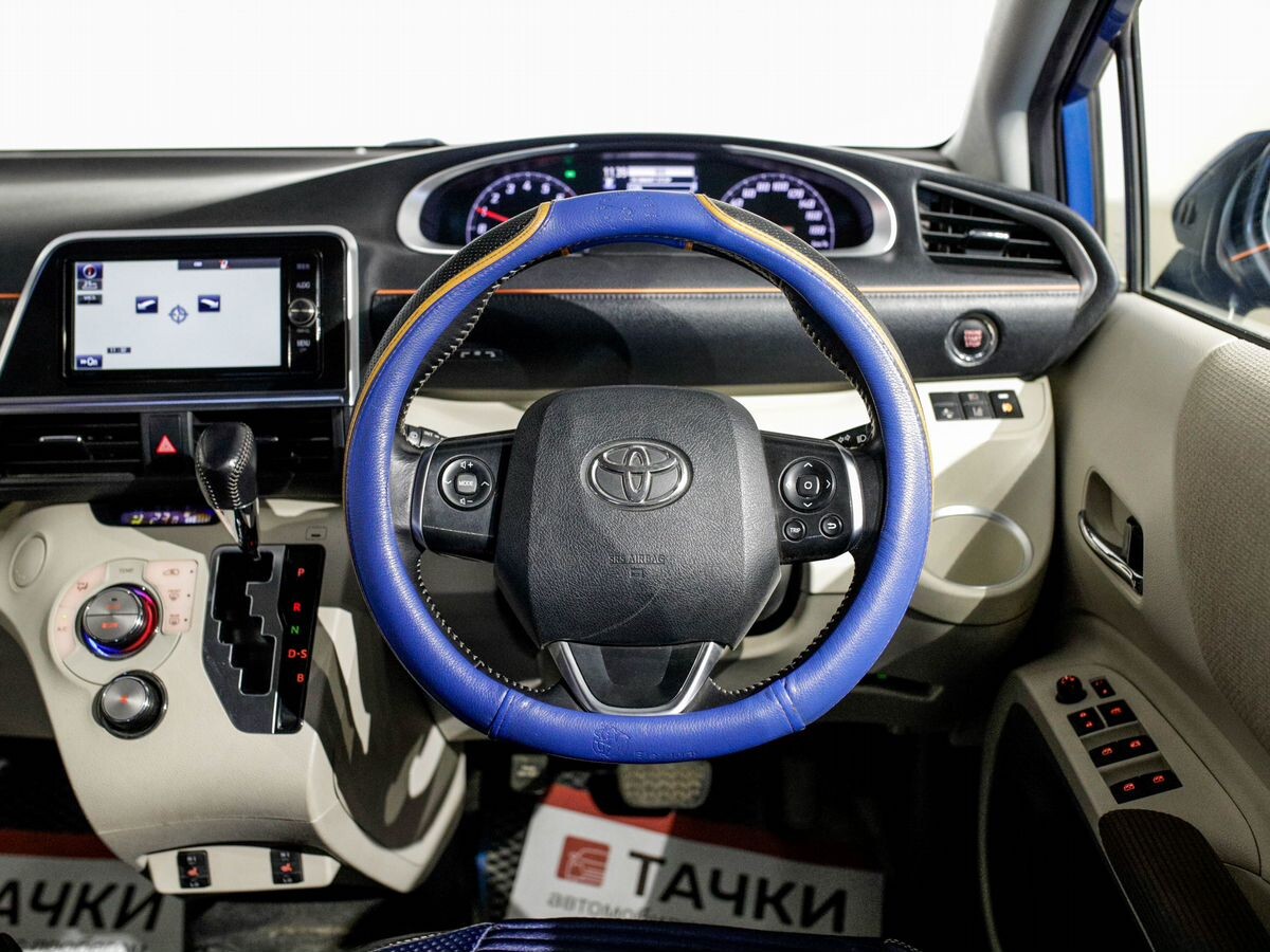 Toyota Sienta 2017 - фото автомобиля