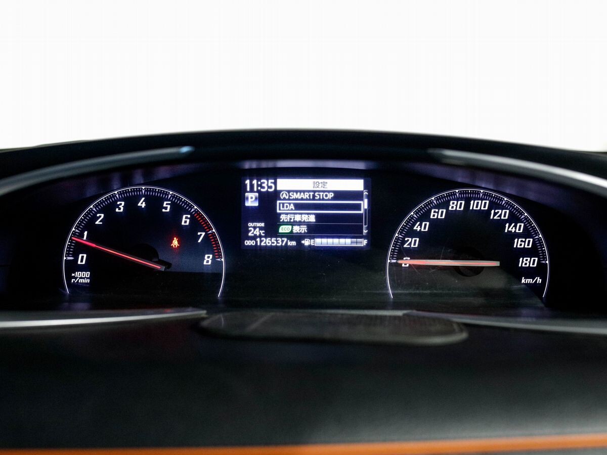 Toyota Sienta 2017 - фото автомобиля