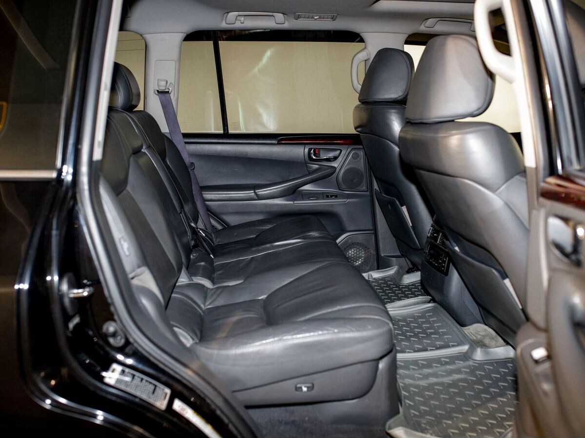 Lexus LX570 2008 - фото автомобиля