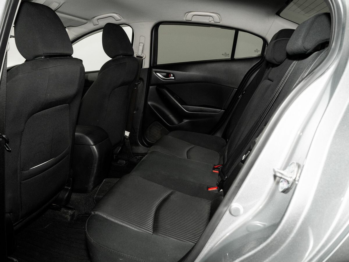Mazda Axela 2015 - фото автомобиля