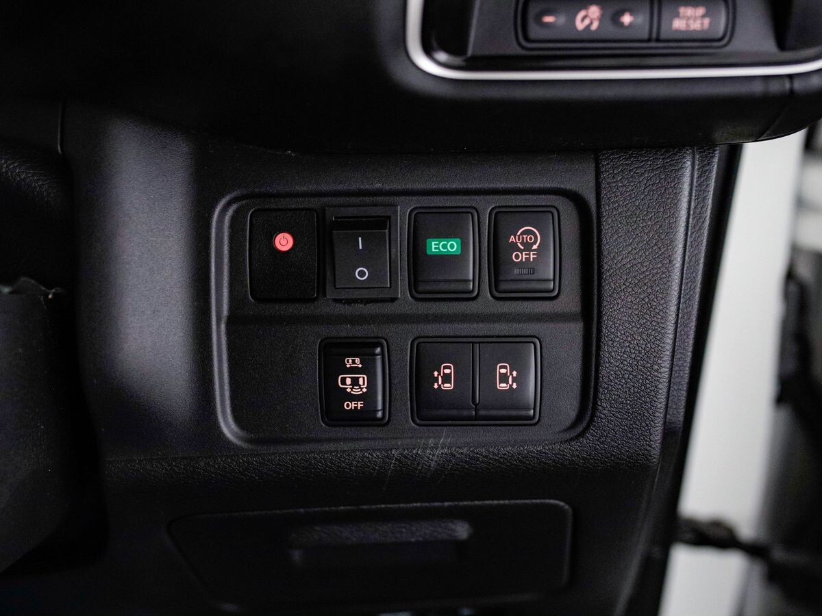 Nissan Serena 2016 - фото автомобиля