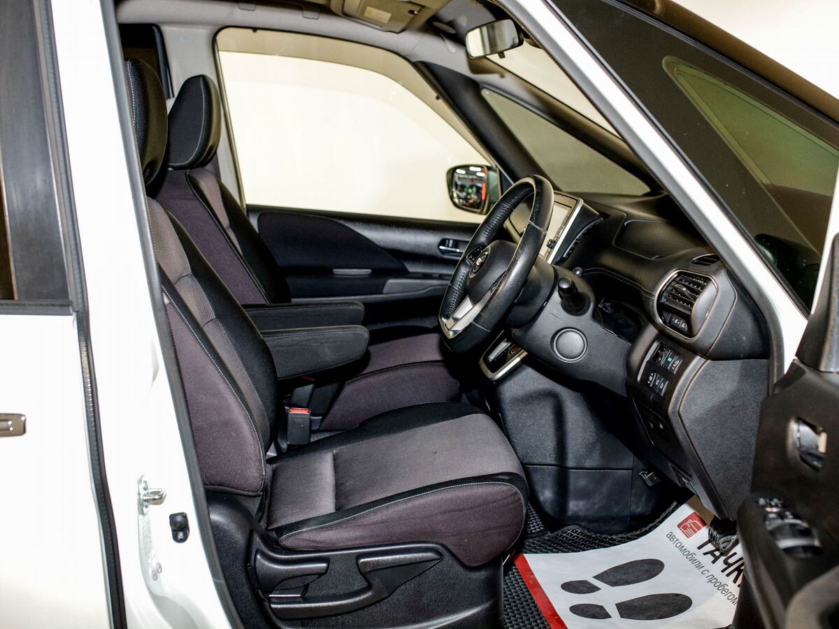 Nissan Serena 2016 - фото автомобиля