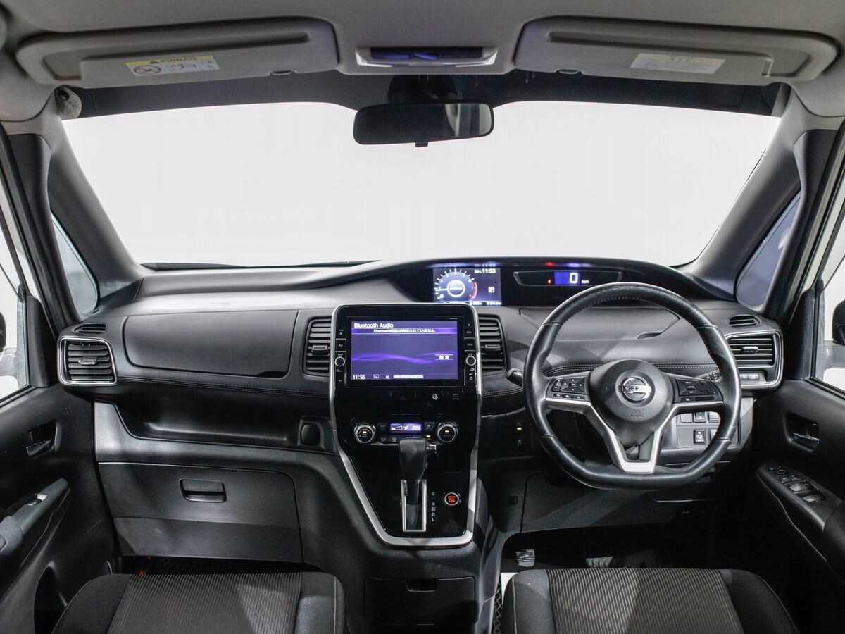 Nissan Serena 2016 - фото автомобиля