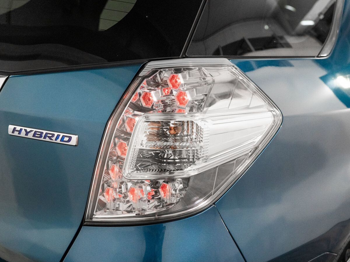 Honda Fit Shuttle 2012 - фото автомобиля