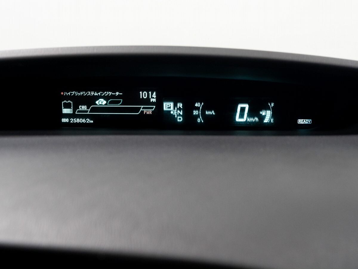 Toyota Prius 2012 - фото автомобиля