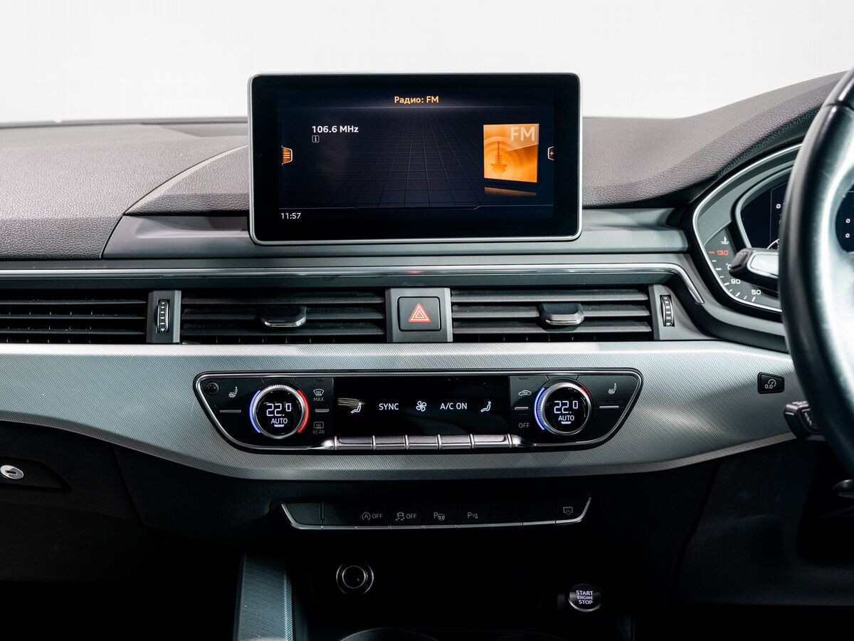 Audi A4 2019 - фото автомобиля