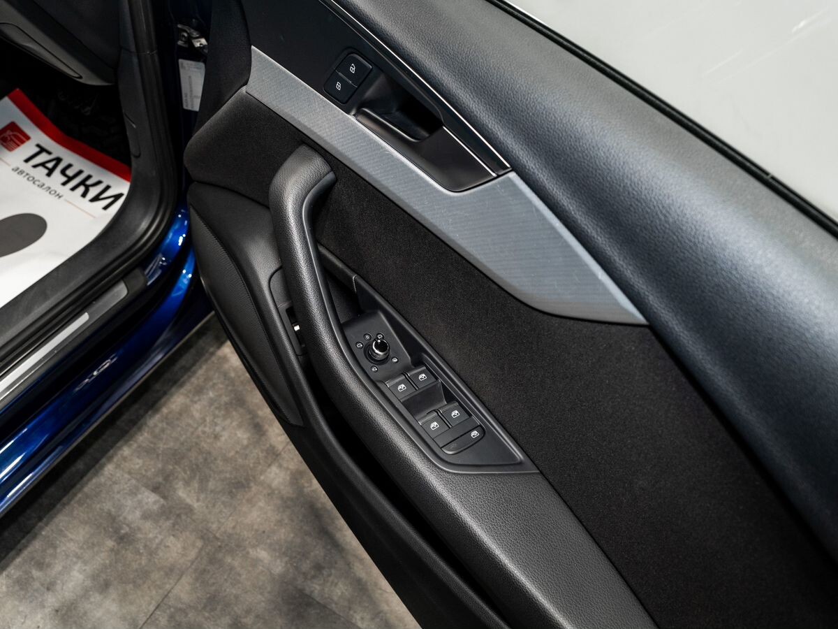 Audi A4 2019 - фото автомобиля
