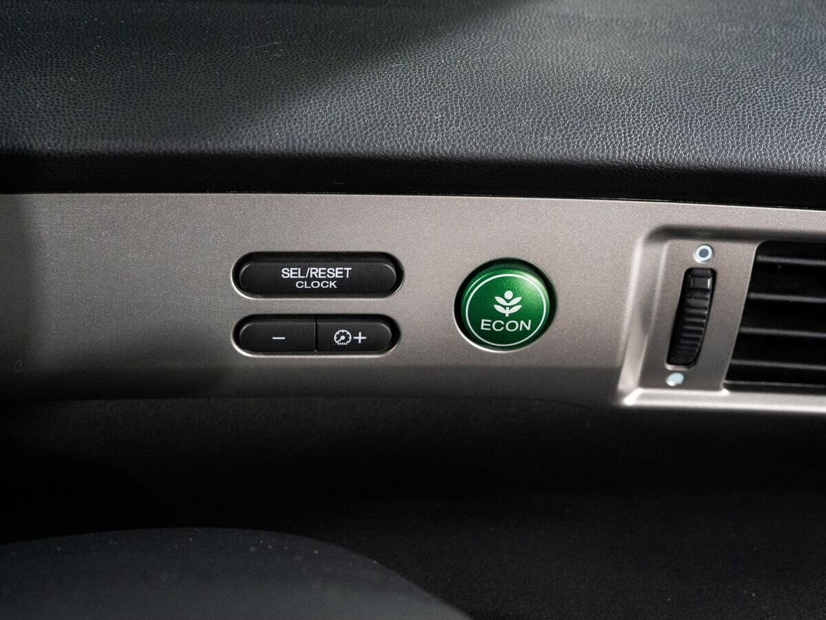 Honda Freed 2012 - фото автомобиля