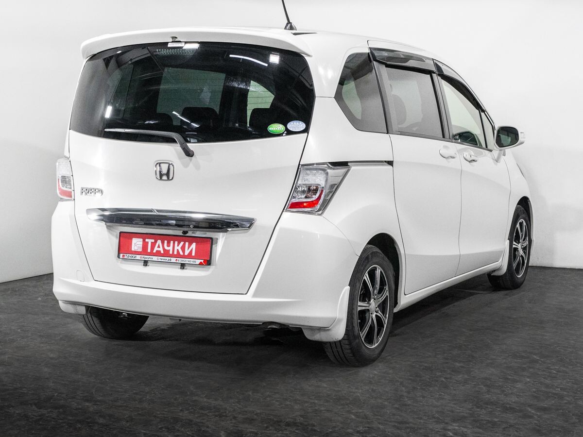 Honda Freed 2012 - фото автомобиля