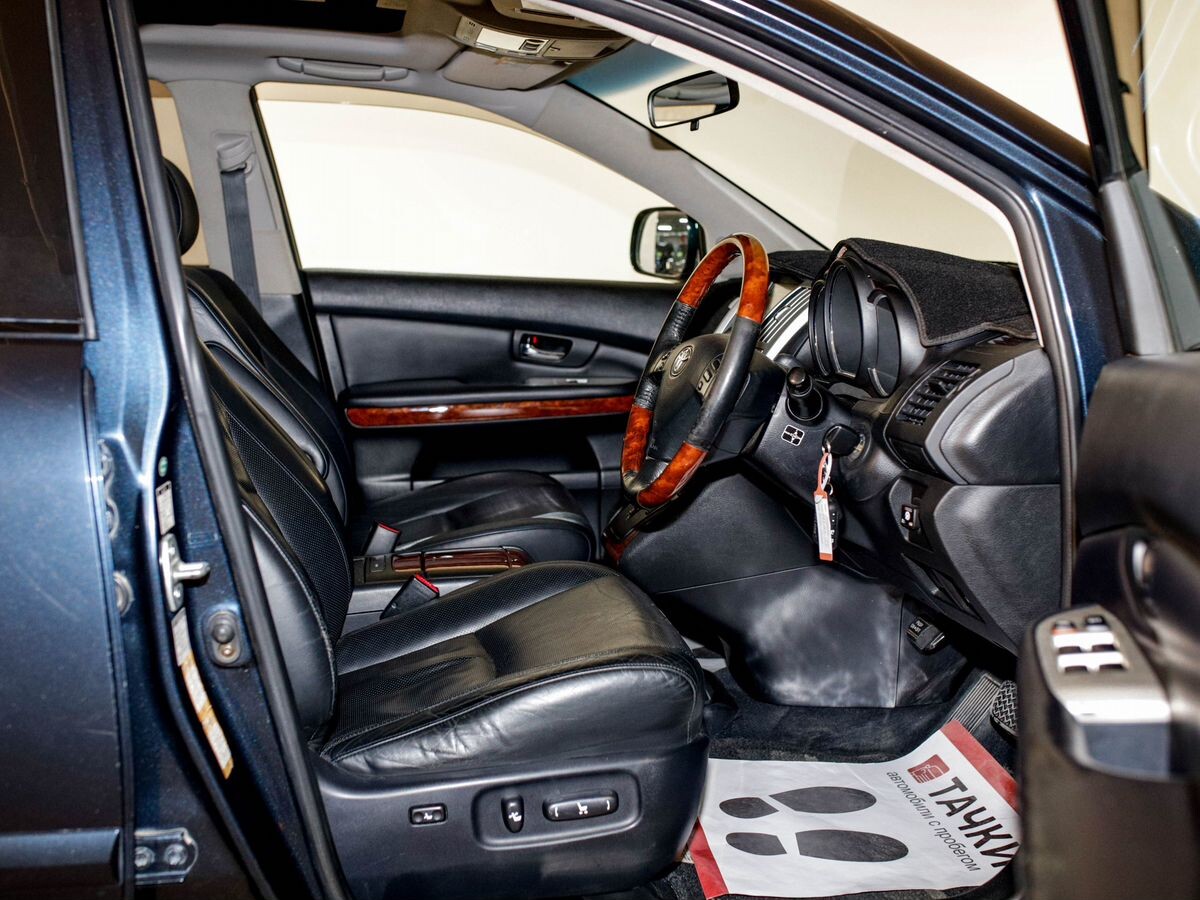 Toyota Harrier 2010 - фото автомобиля
