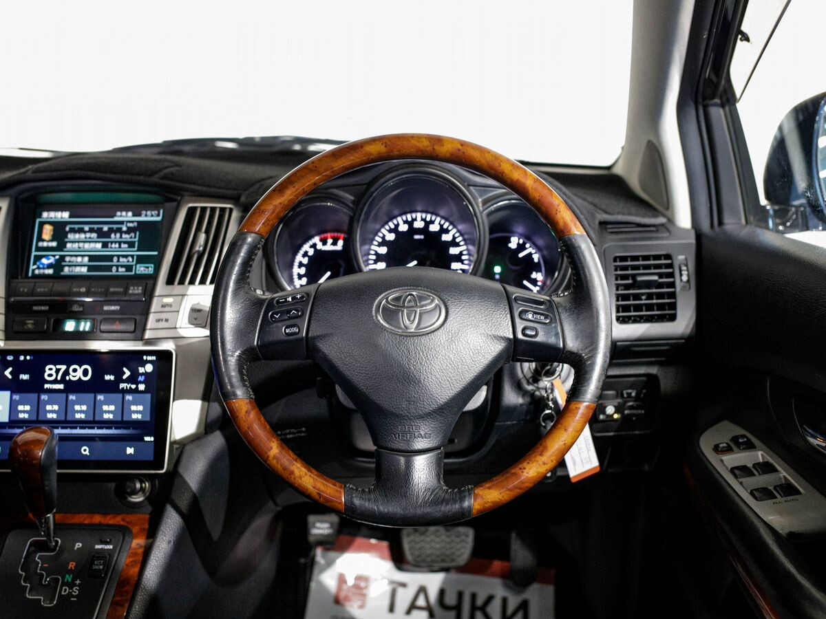 Toyota Harrier 2010 - фото автомобиля