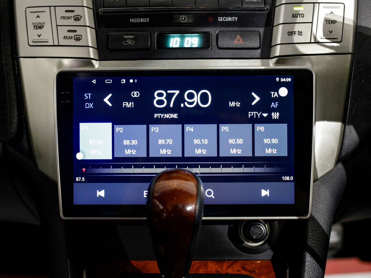 Toyota Harrier 2010 - фото автомобиля