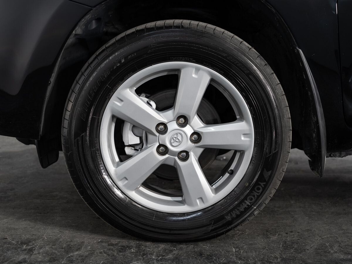 Toyota RAV4 2012 - фото автомобиля