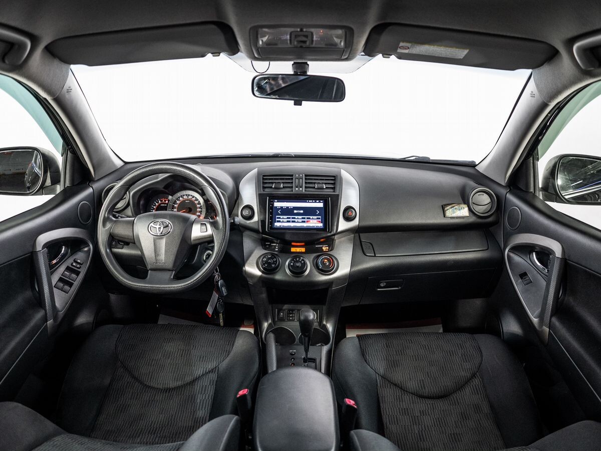 Toyota RAV4 2012 - фото автомобиля