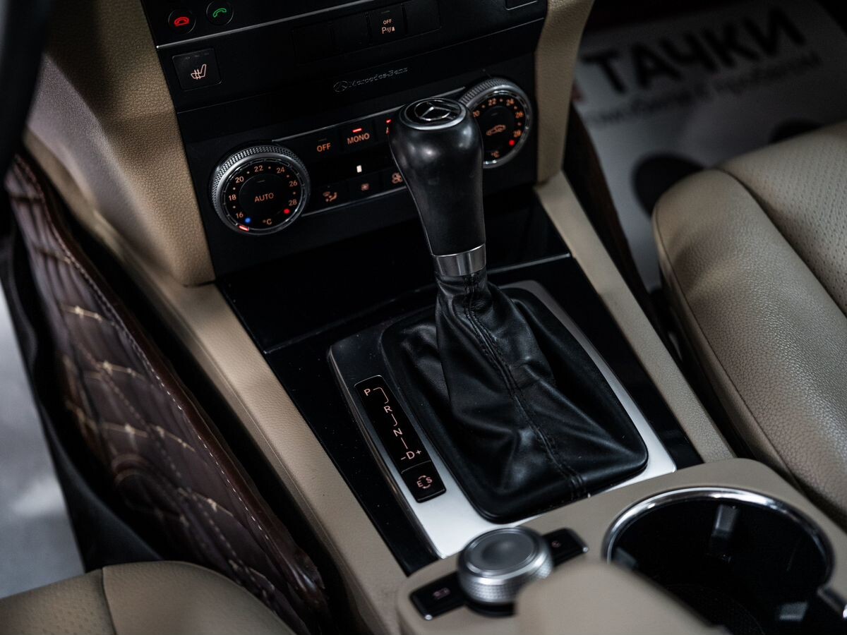 Mercedes-Benz GLK-Class 2011 - фото автомобиля