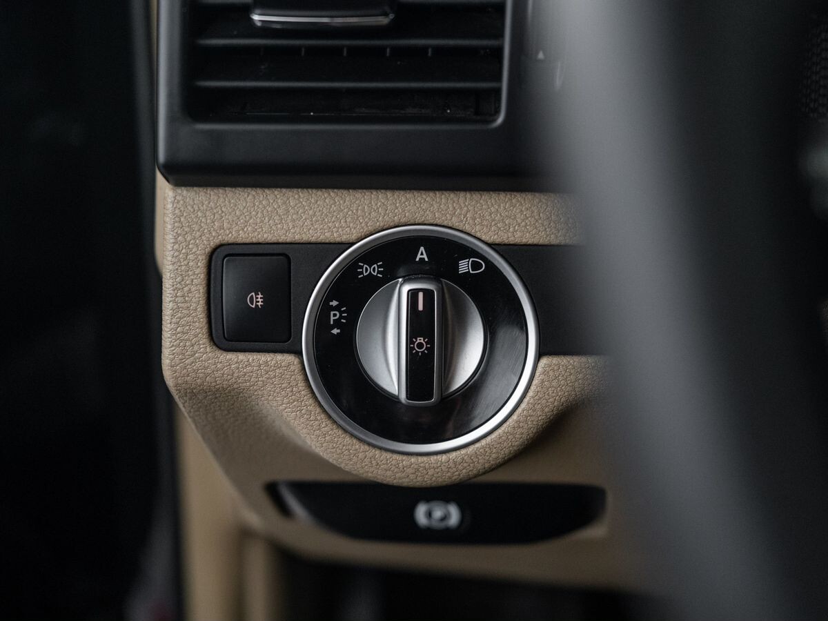 Mercedes-Benz GLK-Class 2011 - фото автомобиля