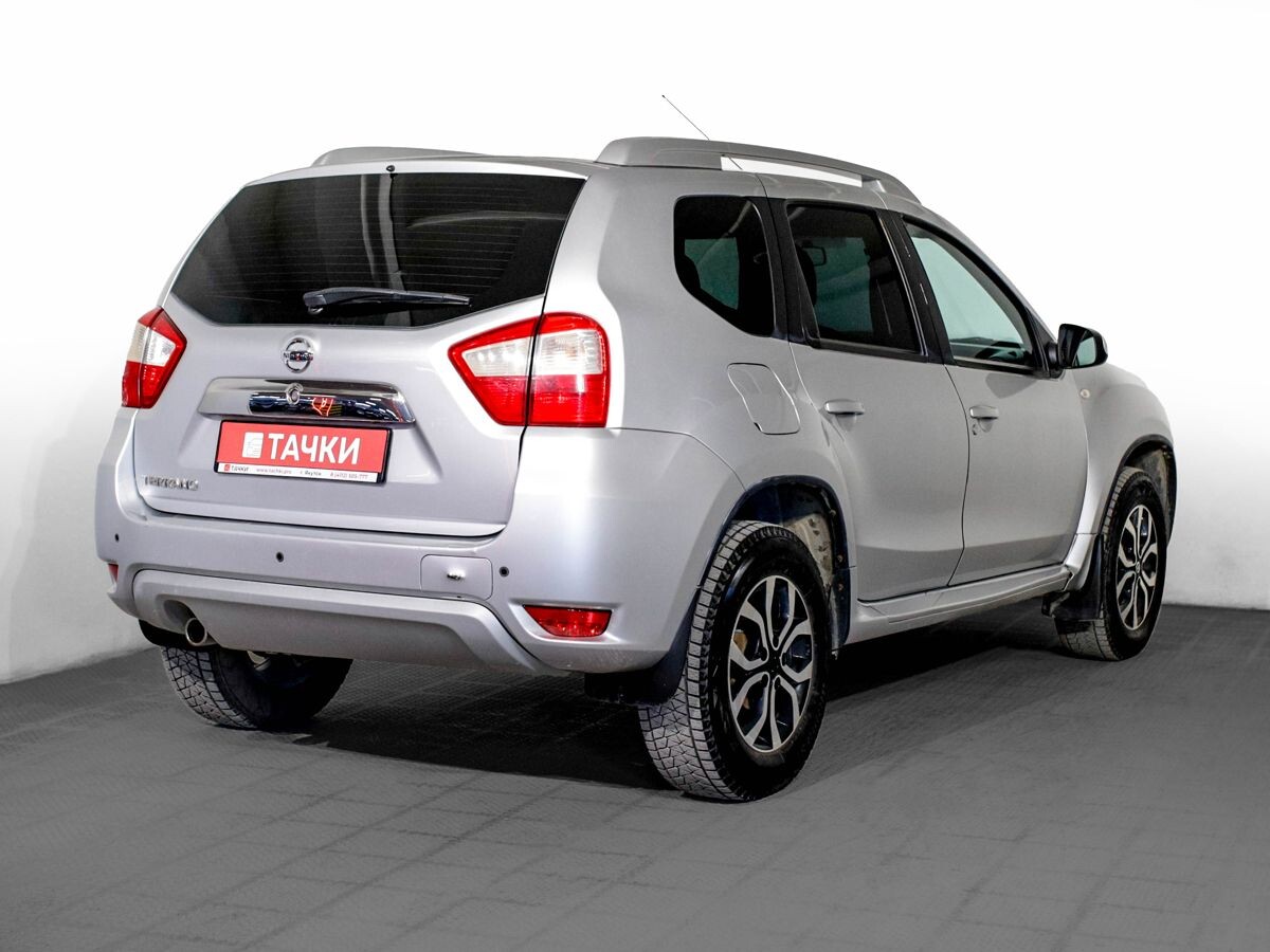 Nissan Terrano 2015 - фото автомобиля