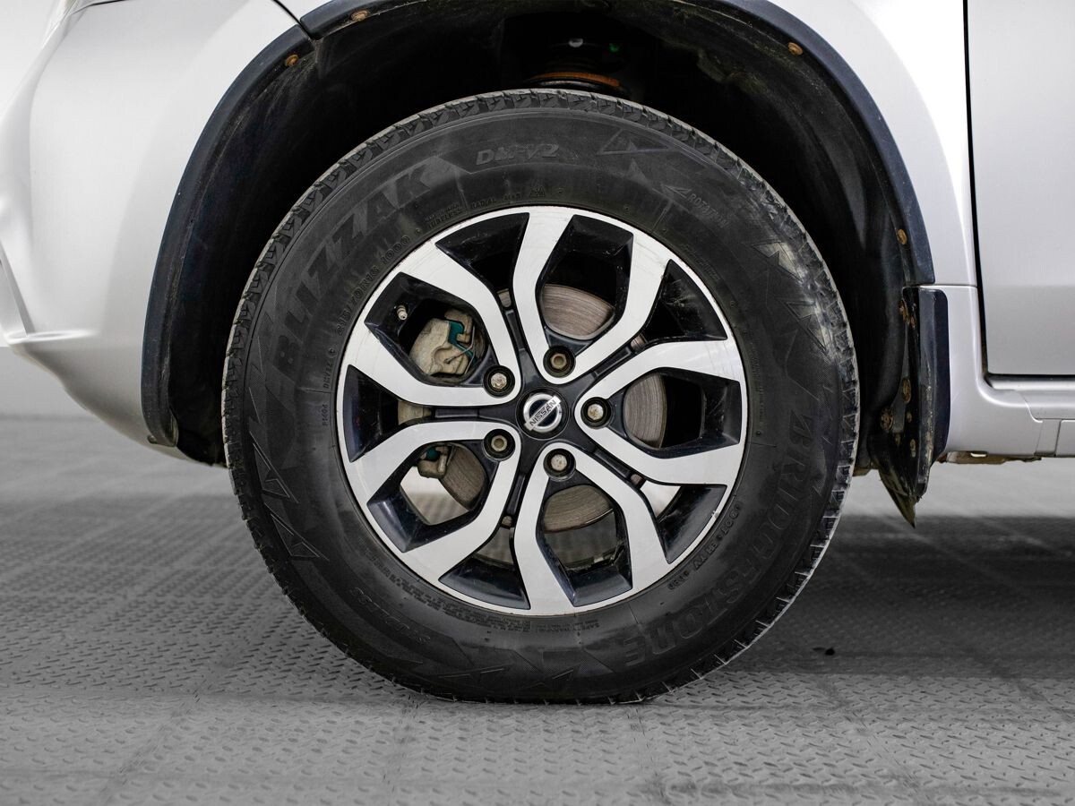 Nissan Terrano 2015 - фото автомобиля