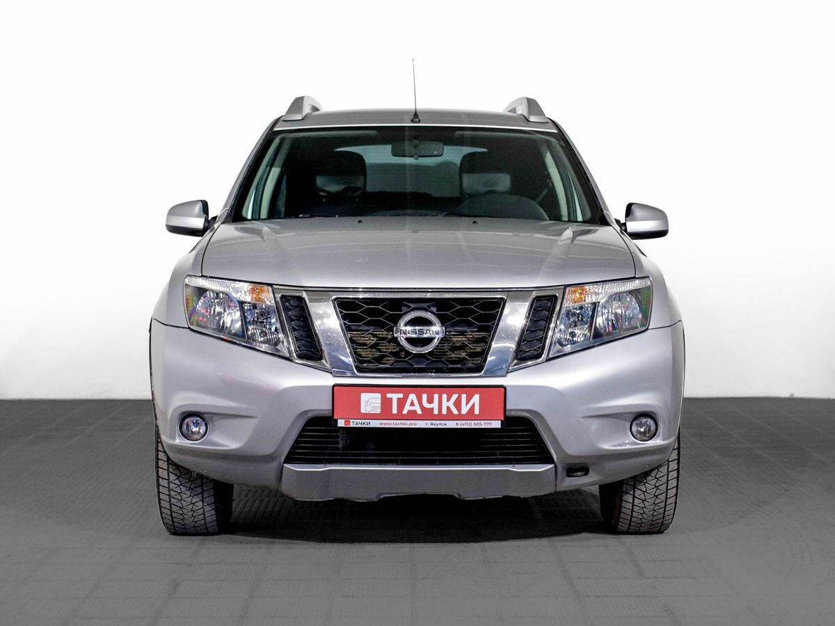 Nissan Terrano 2015 - фото автомобиля