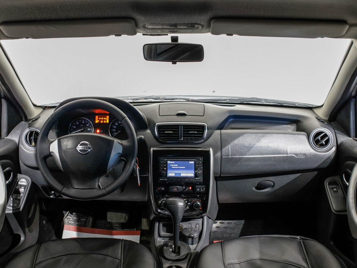 Nissan Terrano 2015 - фото автомобиля