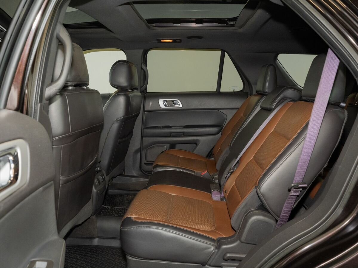 Ford Explorer 2012 - фото автомобиля
