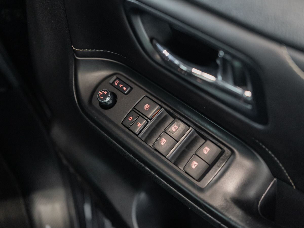 Toyota Esquire 2015 - фото автомобиля